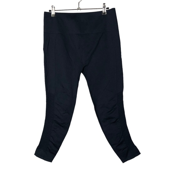 Fabletics Navy Blue Seamless Mesh Side Crop Athletic Leggings L - Picture 1 of 4